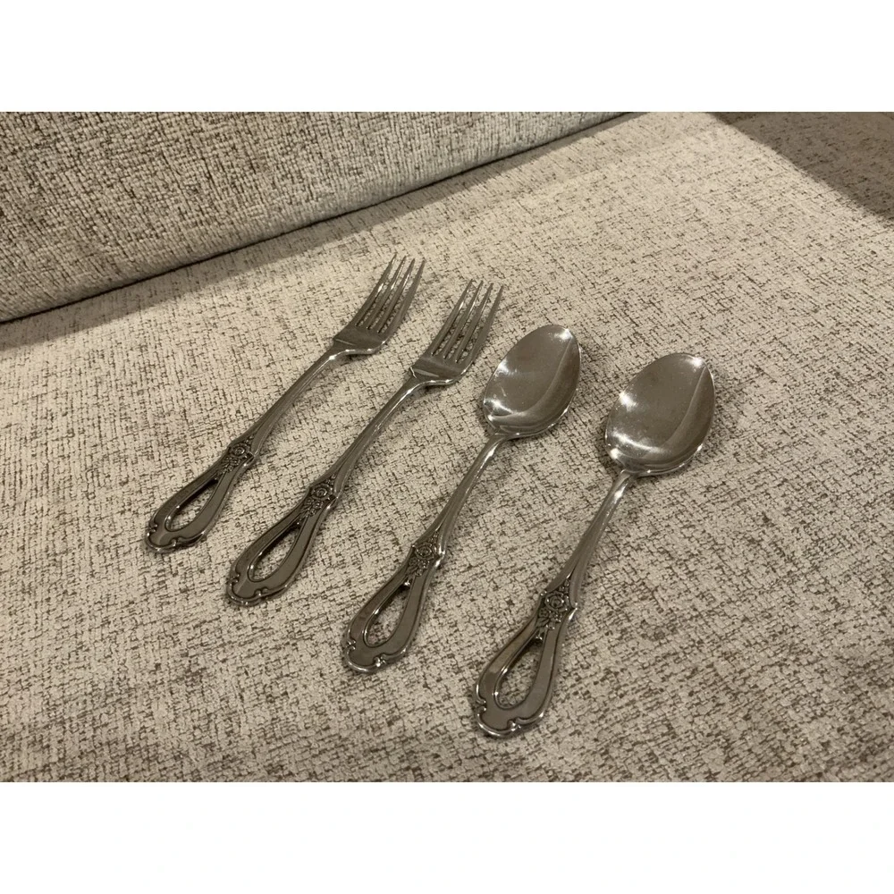 Oneida Isabella Stainless Flatware 4pc Set 2 Forks 2 Spoons Pierced Rose Design